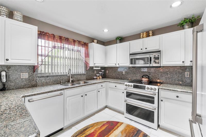 Image 12 of 49 For 5332 125th Ave