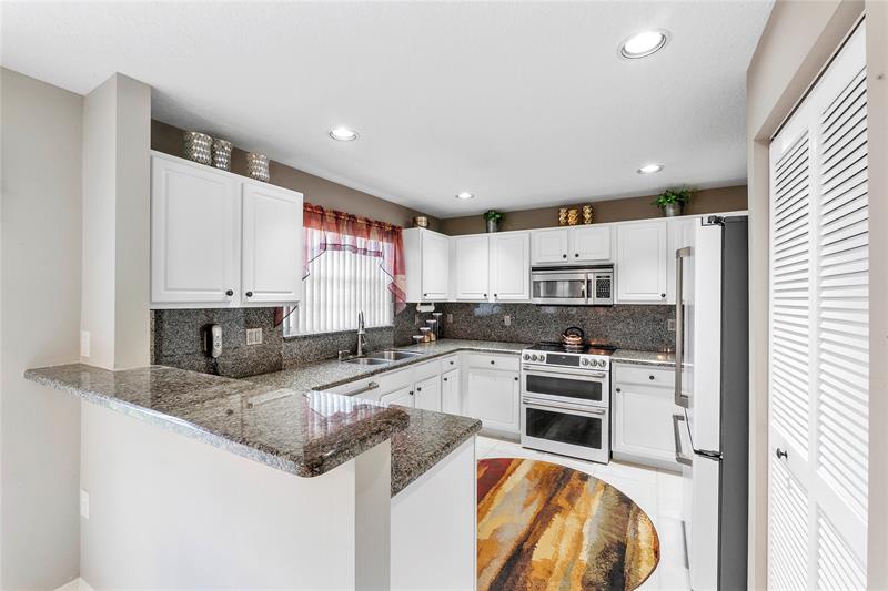 Image 13 of 49 For 5332 125th Ave