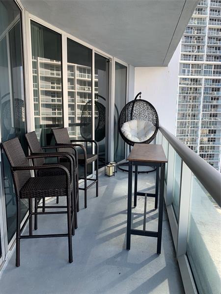 Image 15 of 15 For 495 Brickell Ave  2308