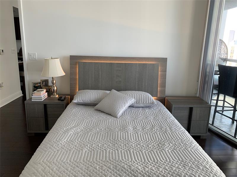 Image 9 of 15 For 495 Brickell Ave  2308
