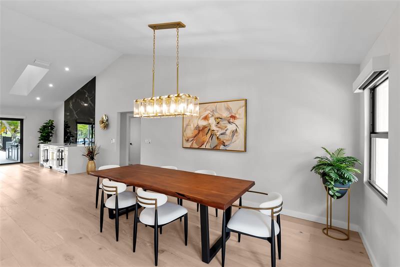 Image 19 of 60 For 8611 Gullane Ct