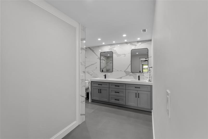 Image 29 of 60 For 8611 Gullane Ct