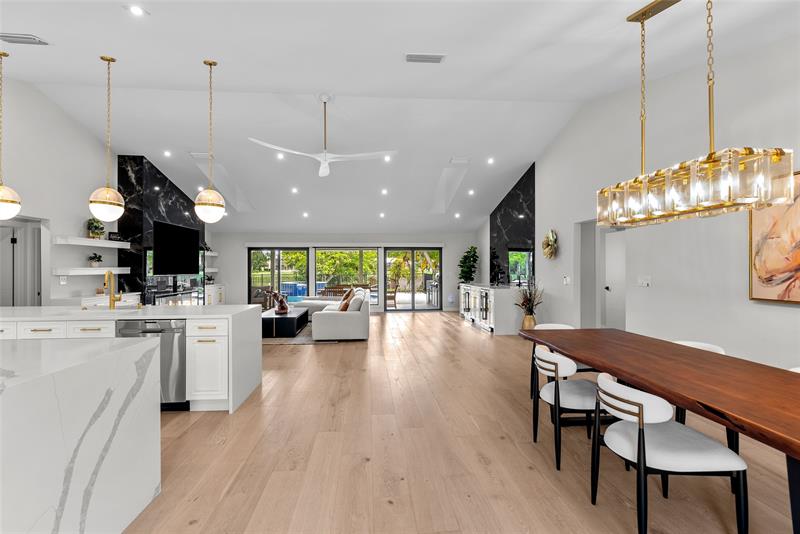 Image 5 of 60 For 8611 Gullane Ct