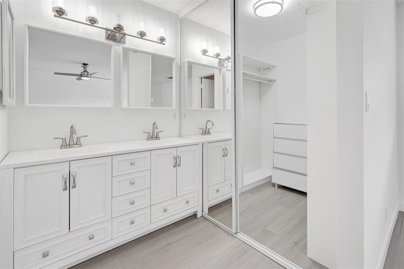 Image 11 of 29 For 4407 20th St  450