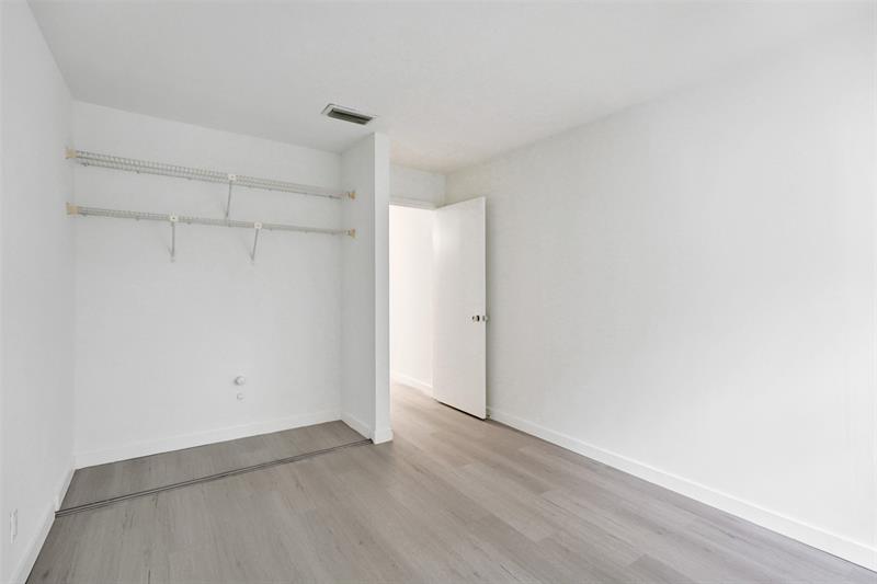 Image 15 of 29 For 4407 20th St  450