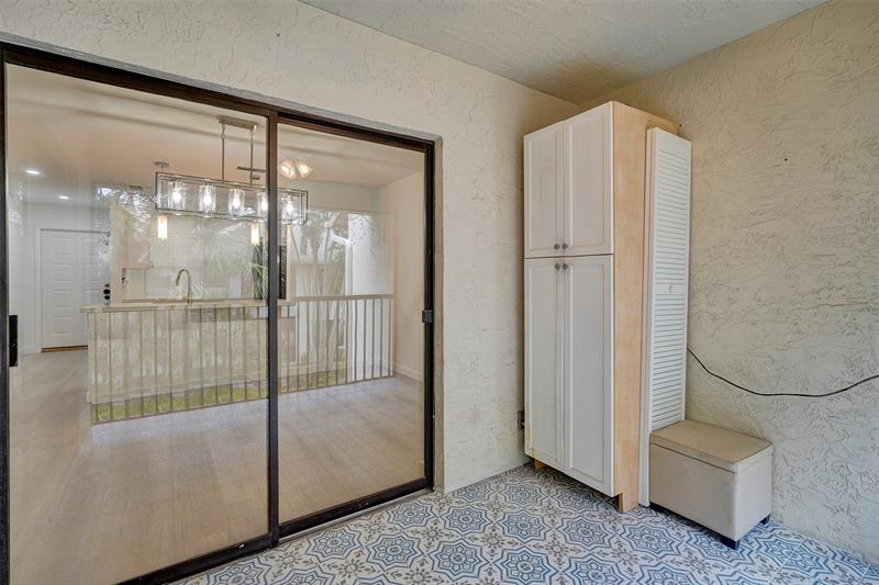 Image 19 of 29 For 4407 20th St  450