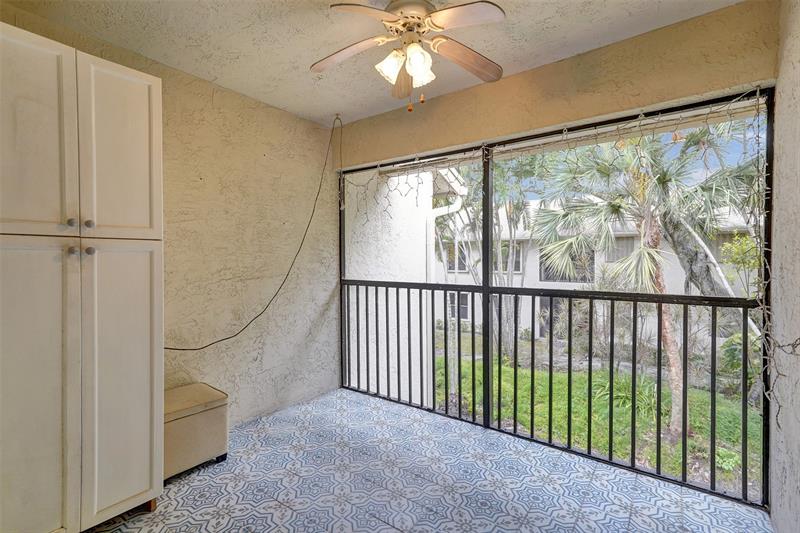 Image 20 of 29 For 4407 20th St  450