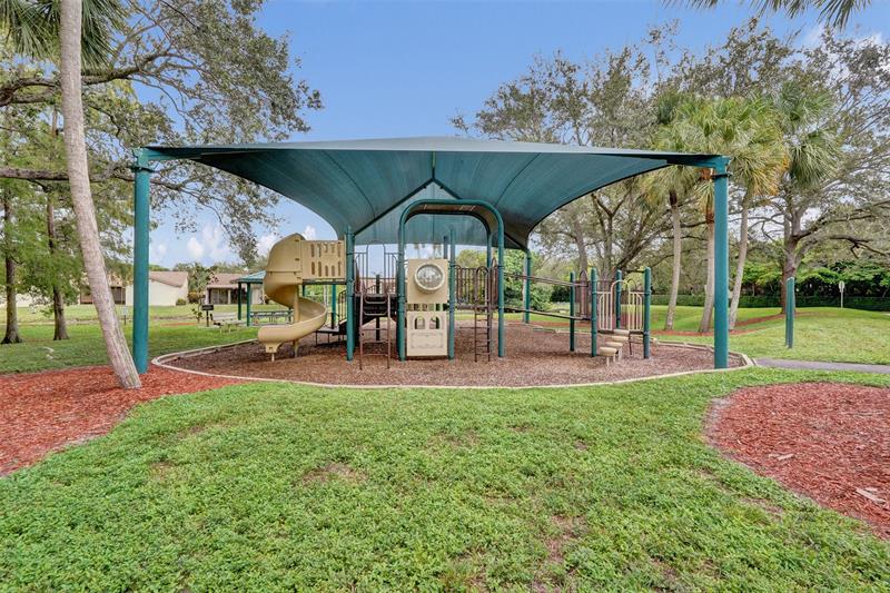 Image 25 of 29 For 4407 20th St  450