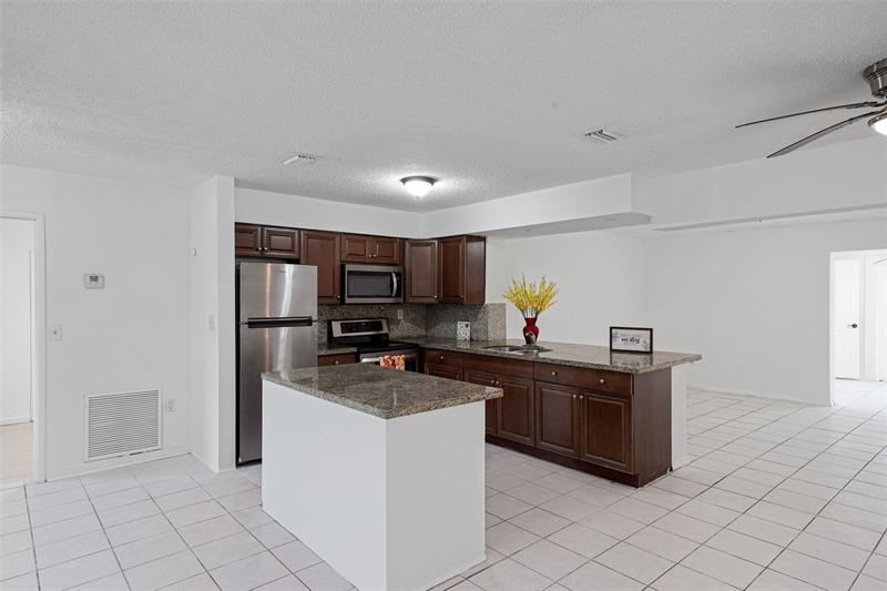 Image 12 of 60 For 8461 14th St
