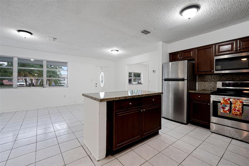 Image 14 of 60 For 8461 14th St