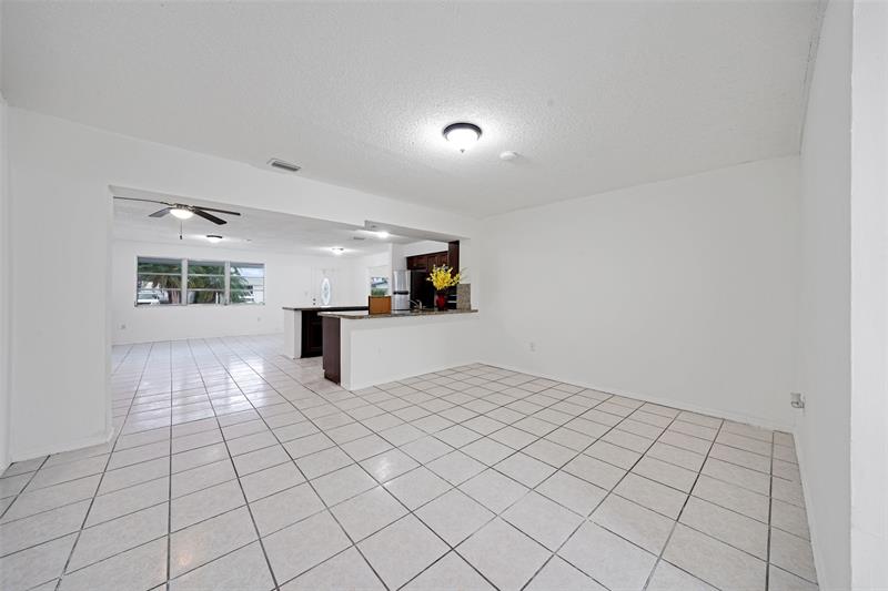 Image 18 of 60 For 8461 14th St