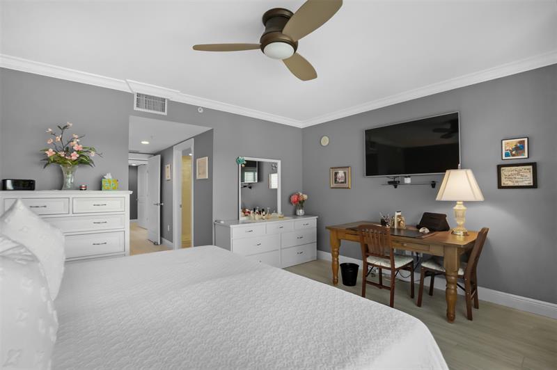 Image 21 of 53 For 600 Las Olas Blvd  602s