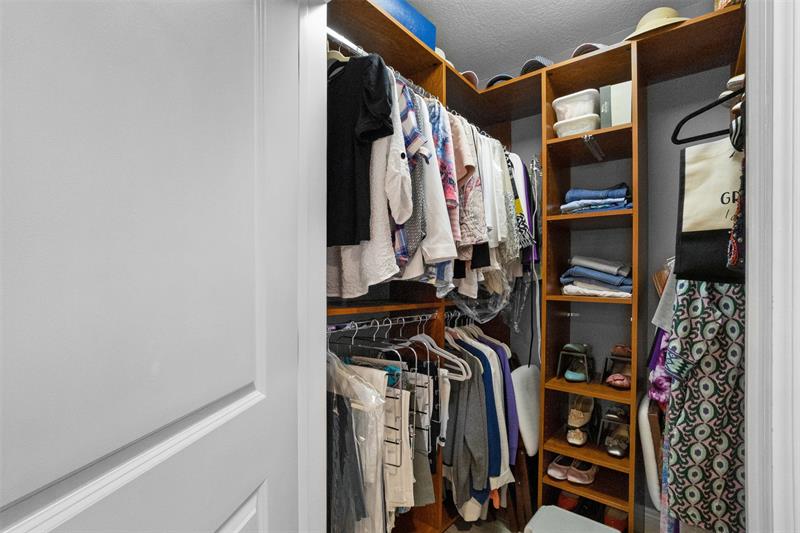Image 26 of 53 For 600 Las Olas Blvd  602s