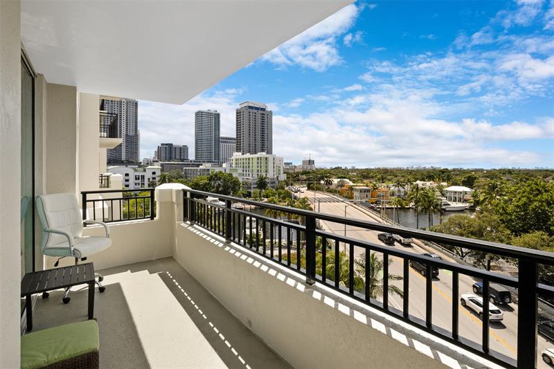 Image 34 of 53 For 600 Las Olas Blvd  602s