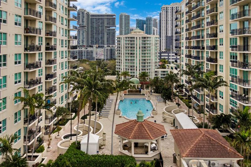 Image 44 of 53 For 600 Las Olas Blvd  602s