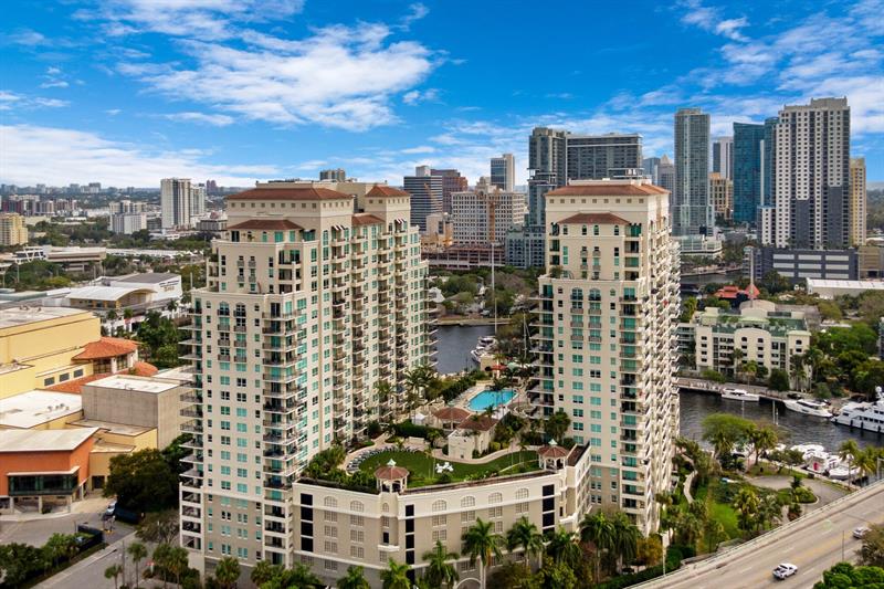 Image 50 of 53 For 600 Las Olas Blvd  602s