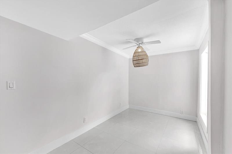 Image 11 of 27 For 700 3rd Avenue