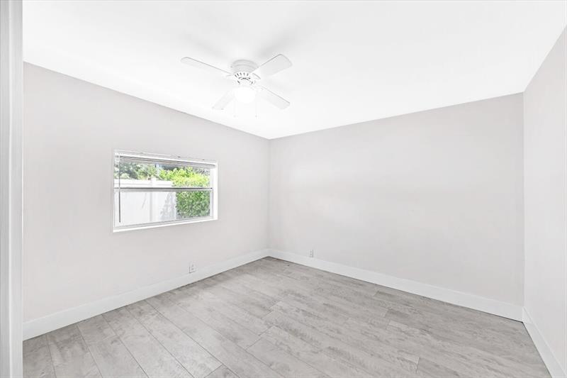 Image 15 of 27 For 700 3rd Avenue