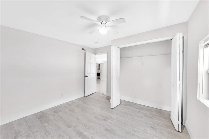 Image 18 of 27 For 700 3rd Avenue