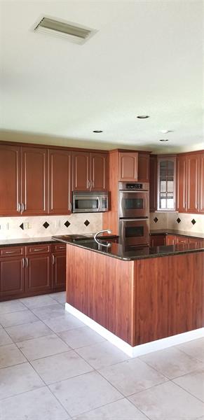 Image 5 of 13 For 608 Stanton Dr
