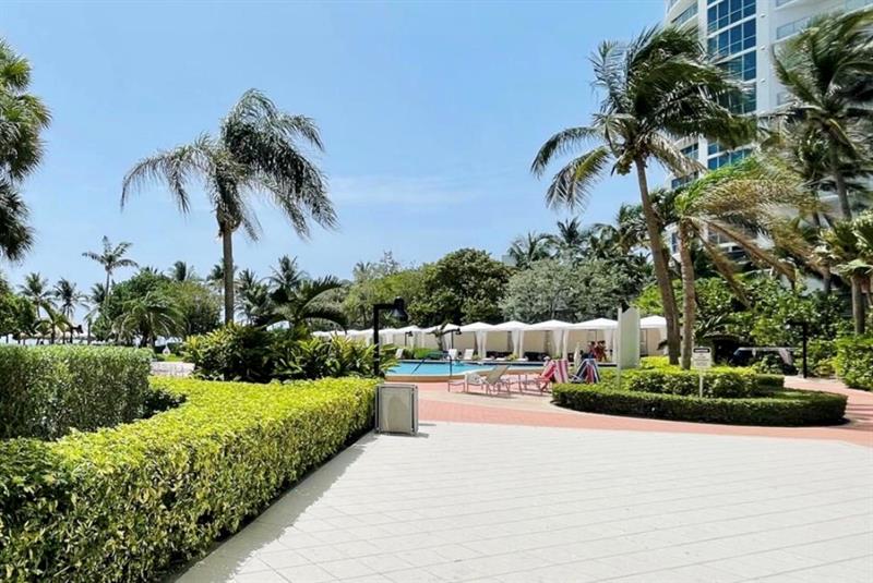 Image 14 of 23 For 3001 Ocean Dr  207