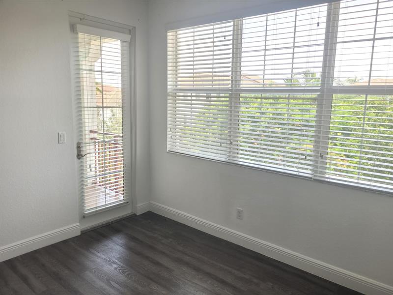 Image 11 of 17 For 2578 119th Way