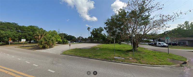 Listing Details for  17th St N  , St Petersburg, FL 33713