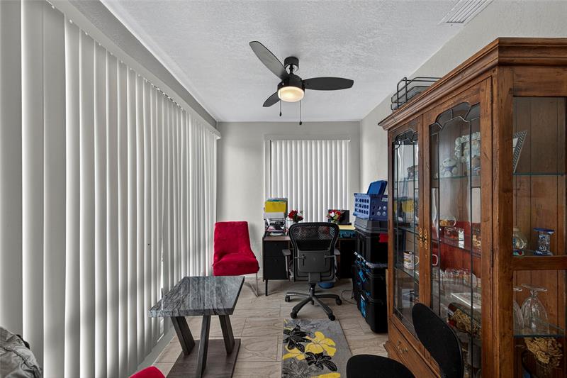Image 16 of 22 For 640 28th Way
