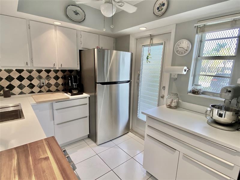 Image 12 of 24 For 108 20th Avenue  101