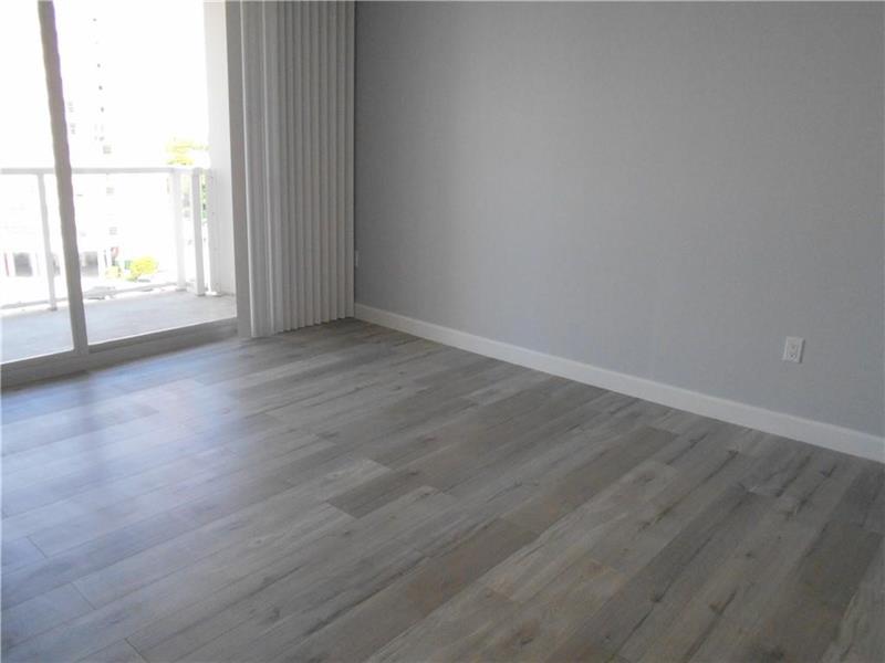 Image 13 of 16 For 1301 Miami Gardens Dr  723w