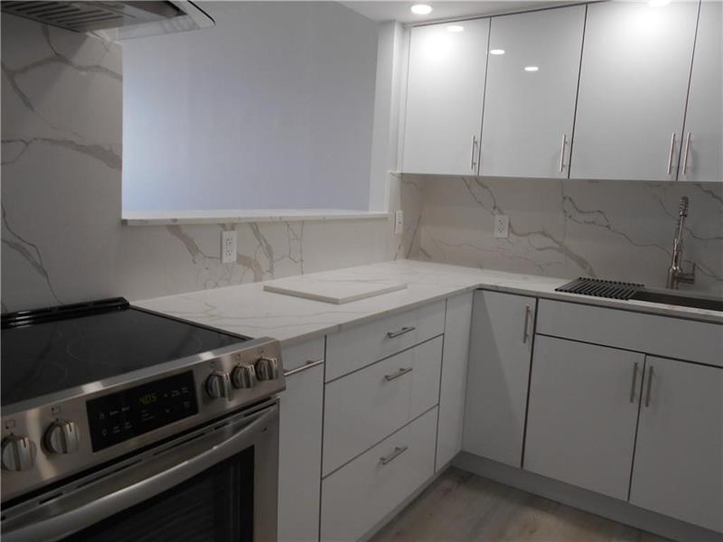 Image 4 of 16 For 1301 Miami Gardens Dr  723w