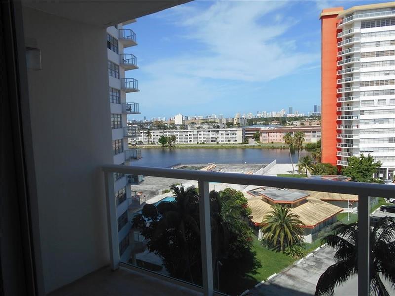 Image 7 of 16 For 1301 Miami Gardens Dr  723w