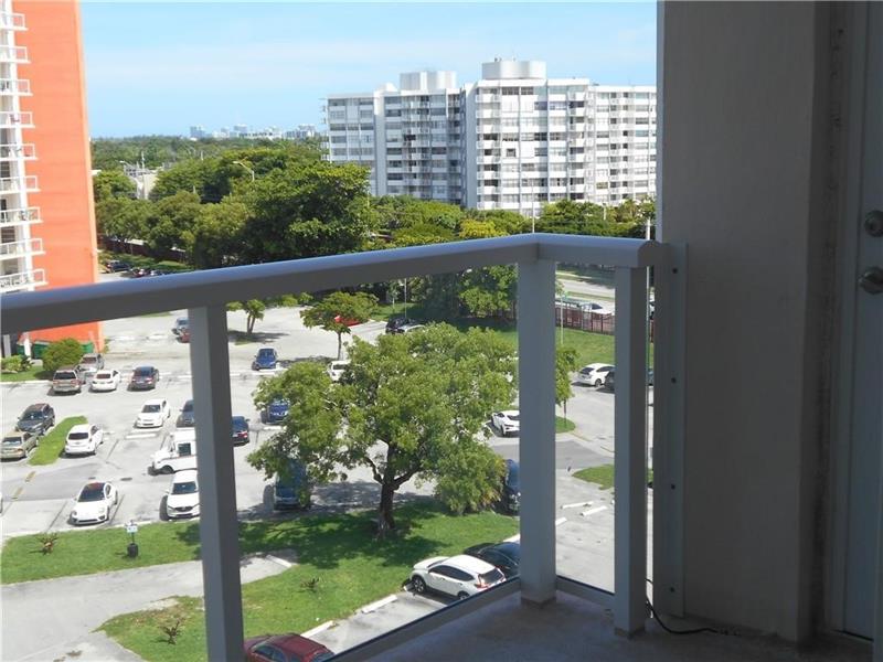 Image 8 of 16 For 1301 Miami Gardens Dr  723w