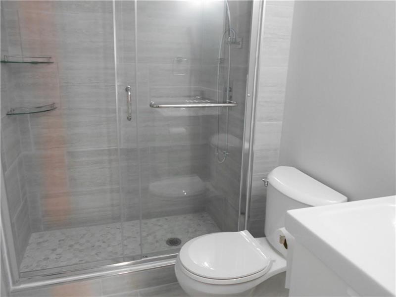 Image 9 of 16 For 1301 Miami Gardens Dr  723w