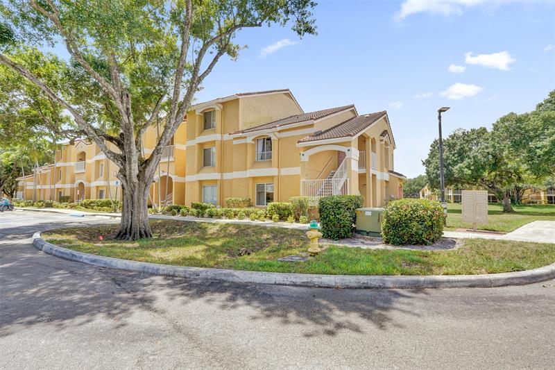 Details for 2371 33rd St  706, Oakland Park, FL 33309