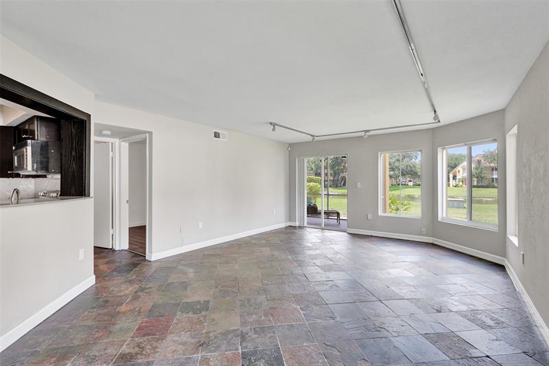 Image 5 of 37 For 2371 33rd St  706