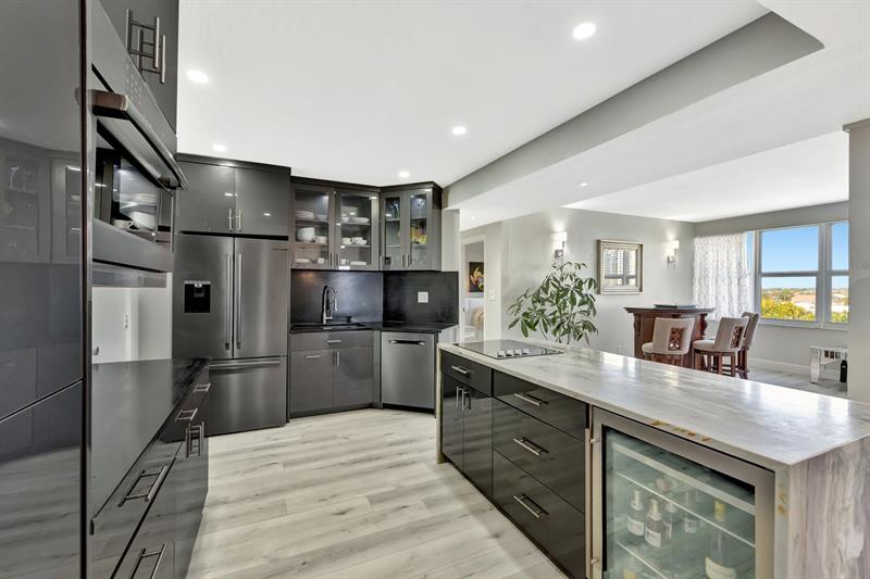 Image 18 of 50 For 3333 34th St  608