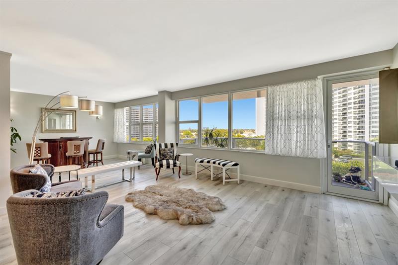 Image 6 of 50 For 3333 34th St  608