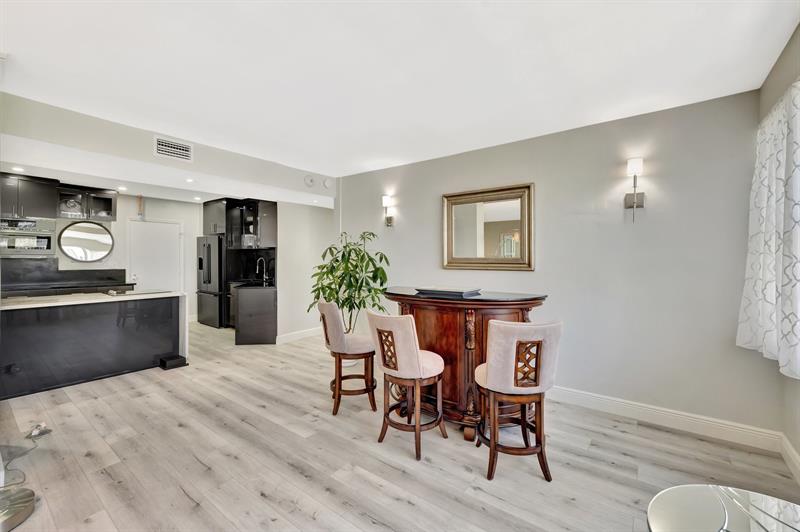 Image 9 of 50 For 3333 34th St  608