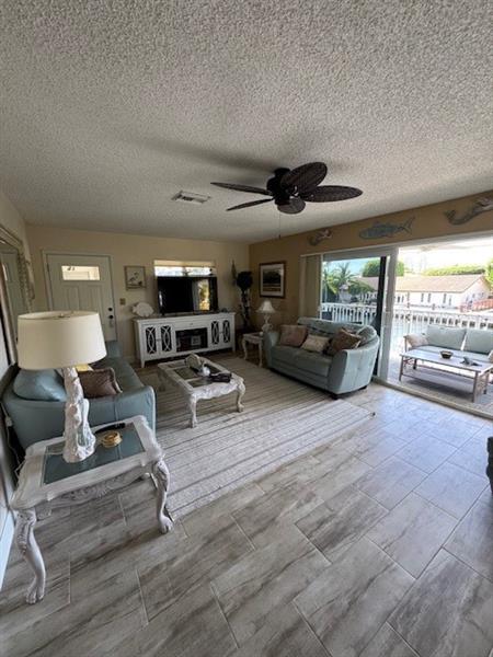 Image 10 of 26 For 2866 30th St  21