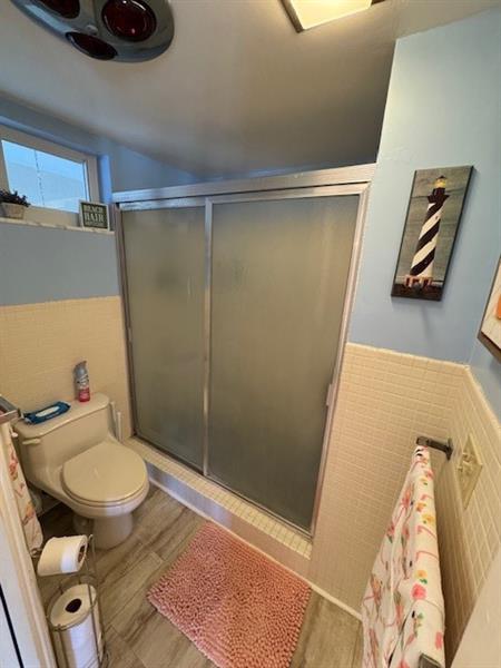 Image 21 of 26 For 2866 30th St  21