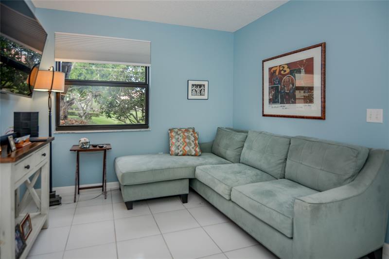 Image 19 of 52 For 5147 Europa Dr  B