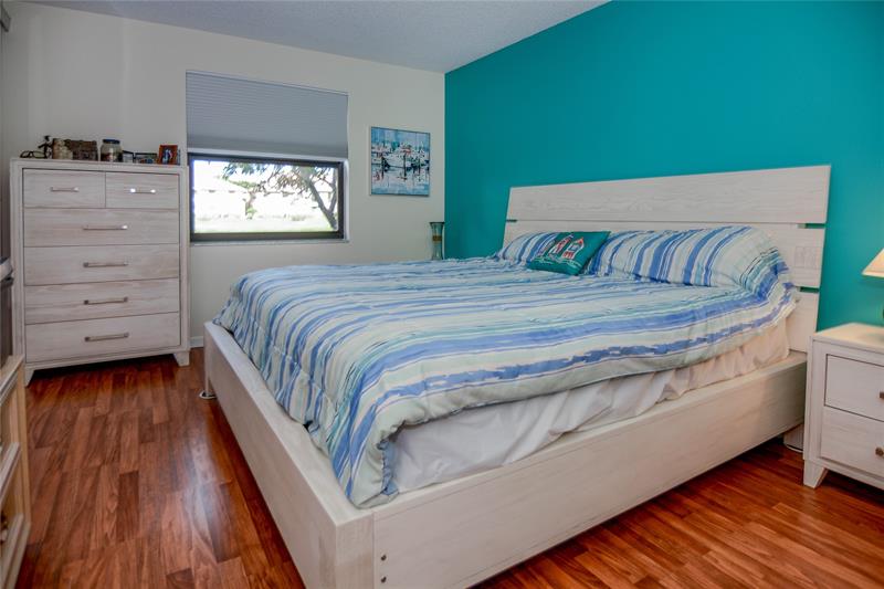 Image 23 of 52 For 5147 Europa Dr  B