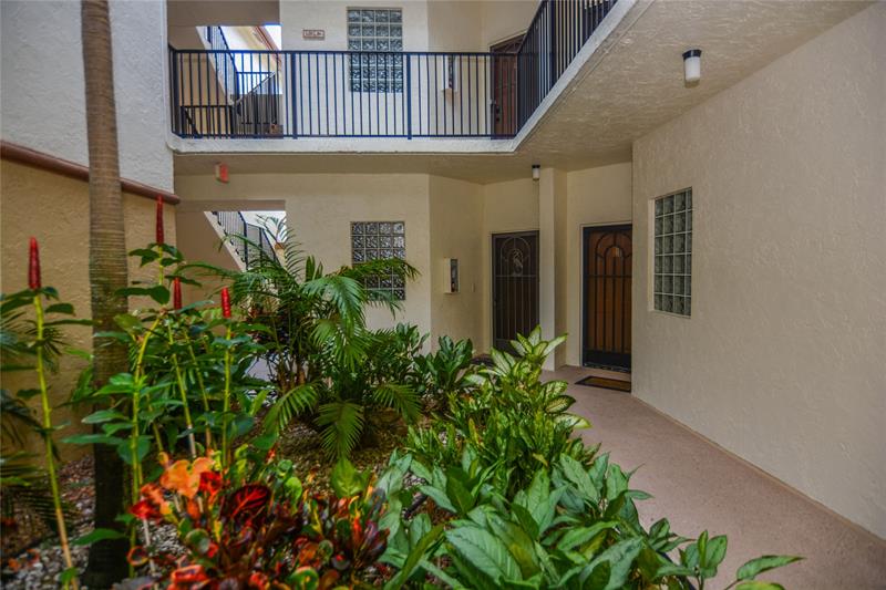 Image 31 of 52 For 5147 Europa Dr  B
