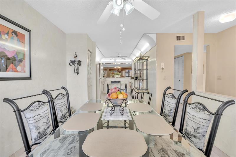 Image 14 of 84 For 7449 Fairfax Dr  211