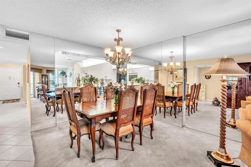 Image 20 of 84 For 7449 Fairfax Dr  211