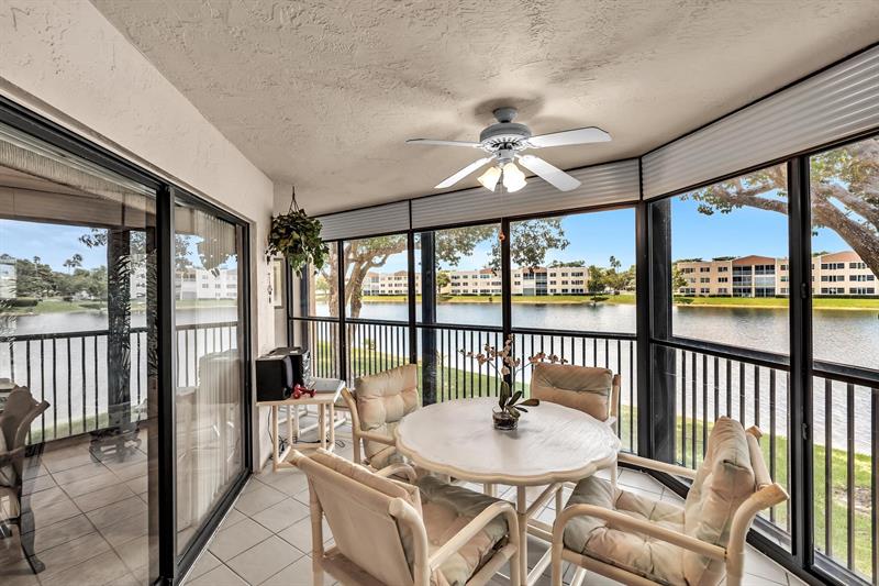 Image 42 of 84 For 7449 Fairfax Dr  211