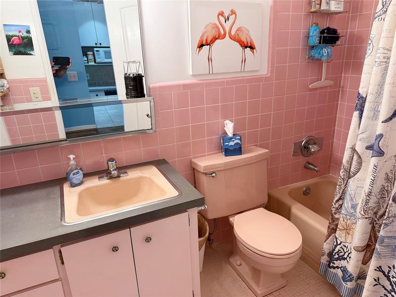 Image 18 of 19 For 1105 Riverside Dr  205