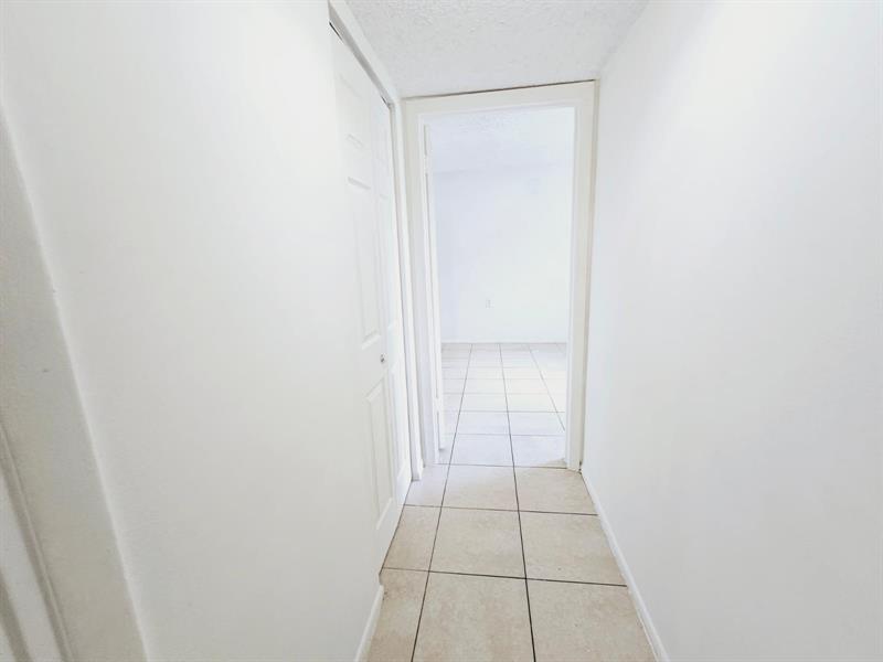 Image 5 of 13 For 1163 Lake Terry Dr  L