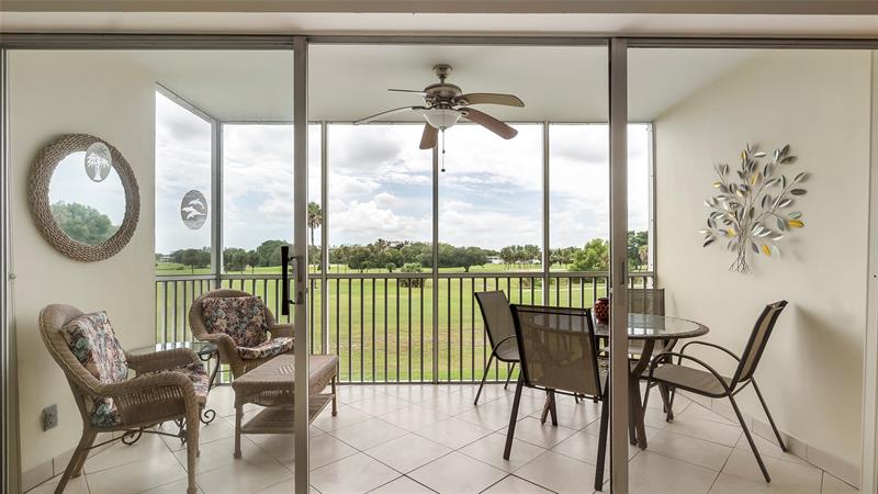 Image 24 of 27 For 2950 Palm Aire Dr  206